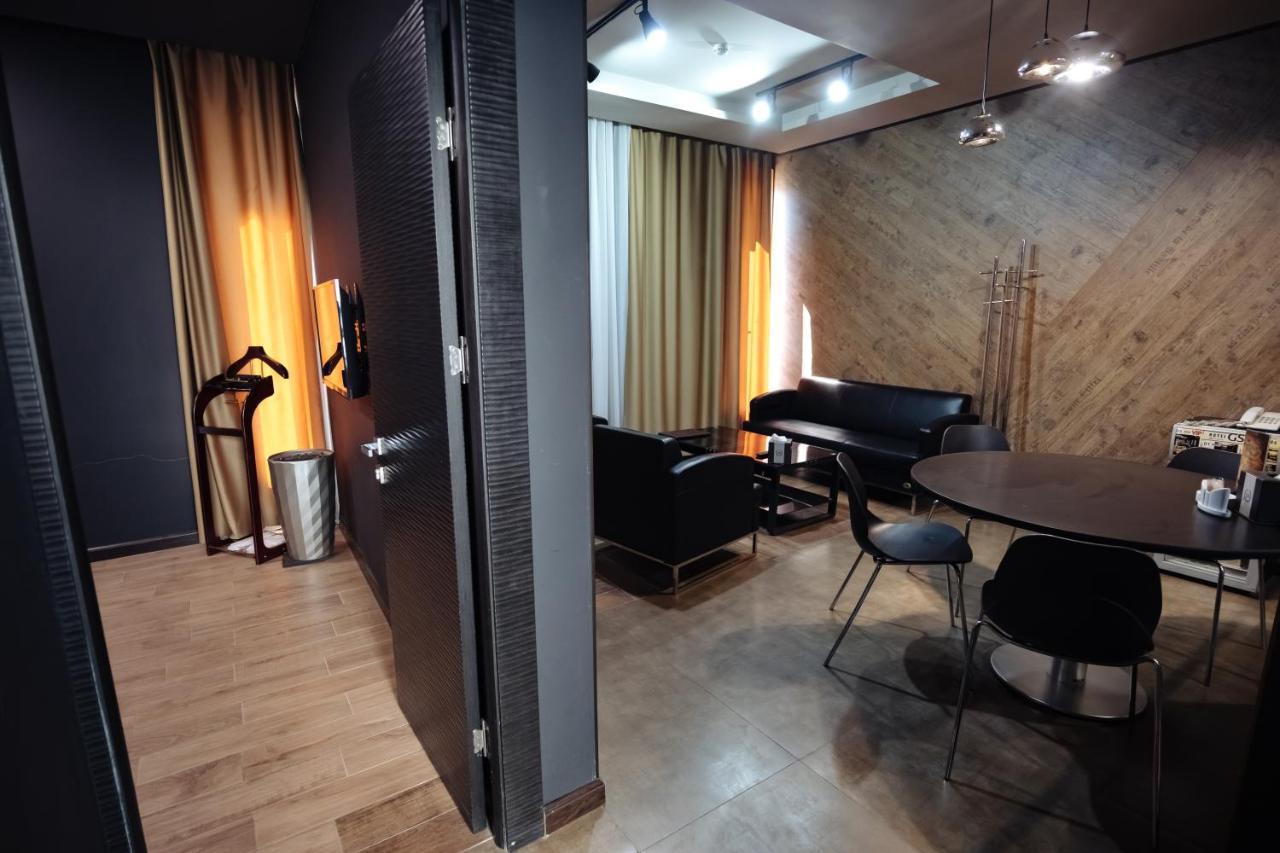 Hotel Gs Premium Erevan Esterno foto