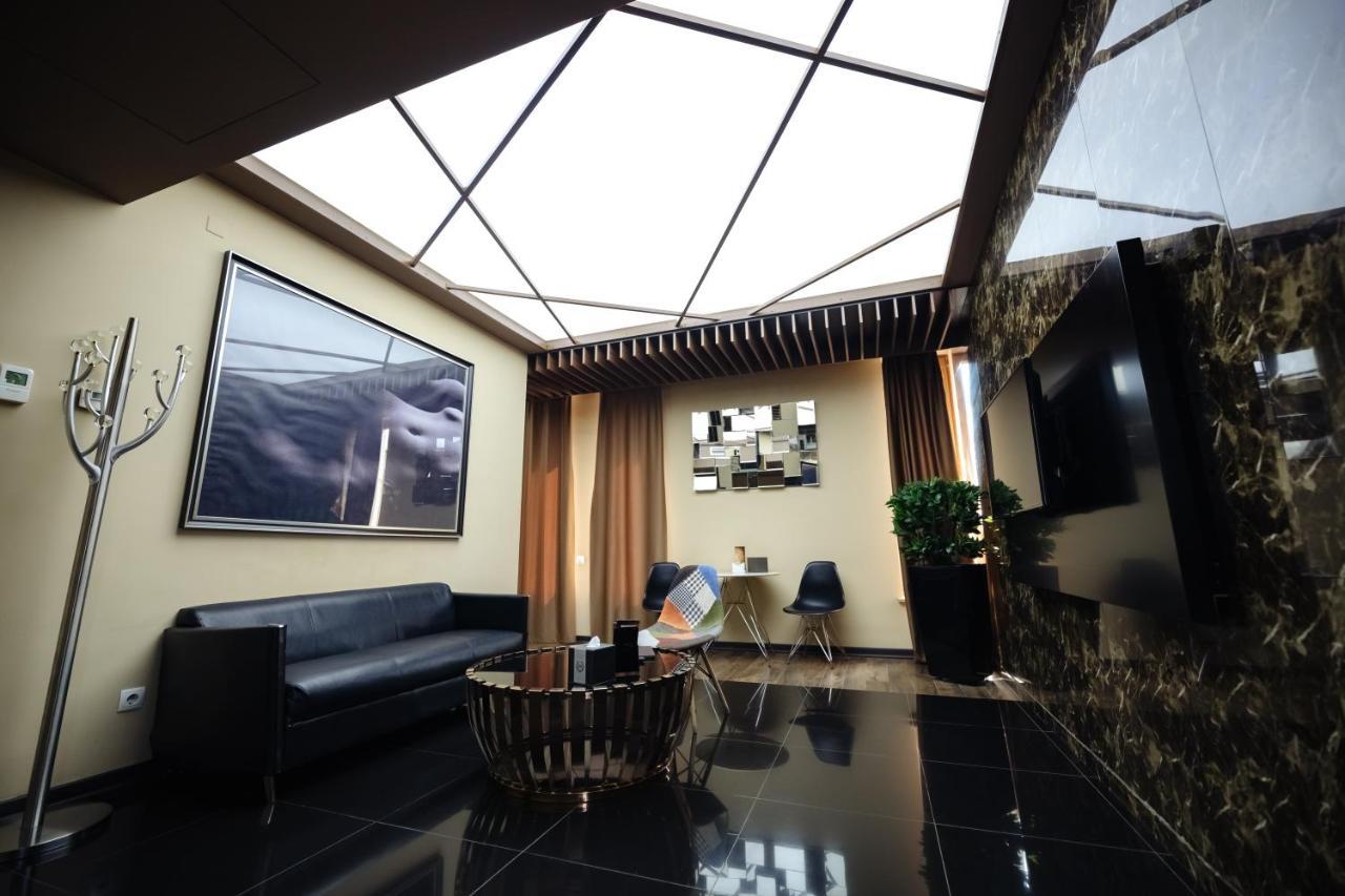 Hotel Gs Premium Erevan Esterno foto