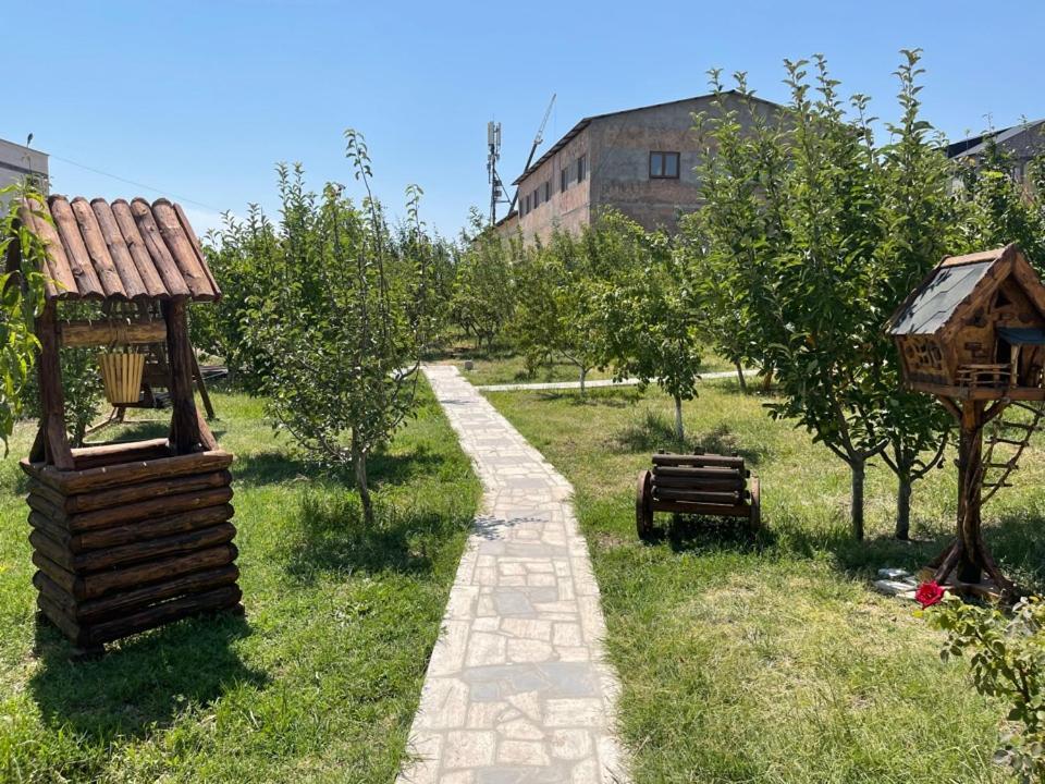 Hotel Gs Premium Erevan Esterno foto